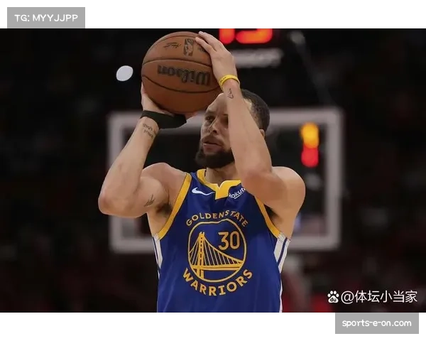 库里因右膝伤势持续缺阵 勇士核心缺席对进攻体系构成严峻考验